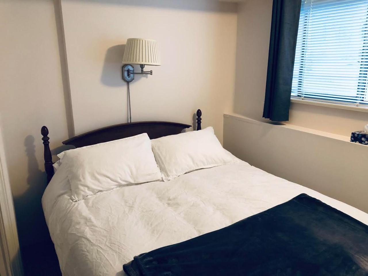 Sunshine Coast Suites Сешелт Екстериор снимка
